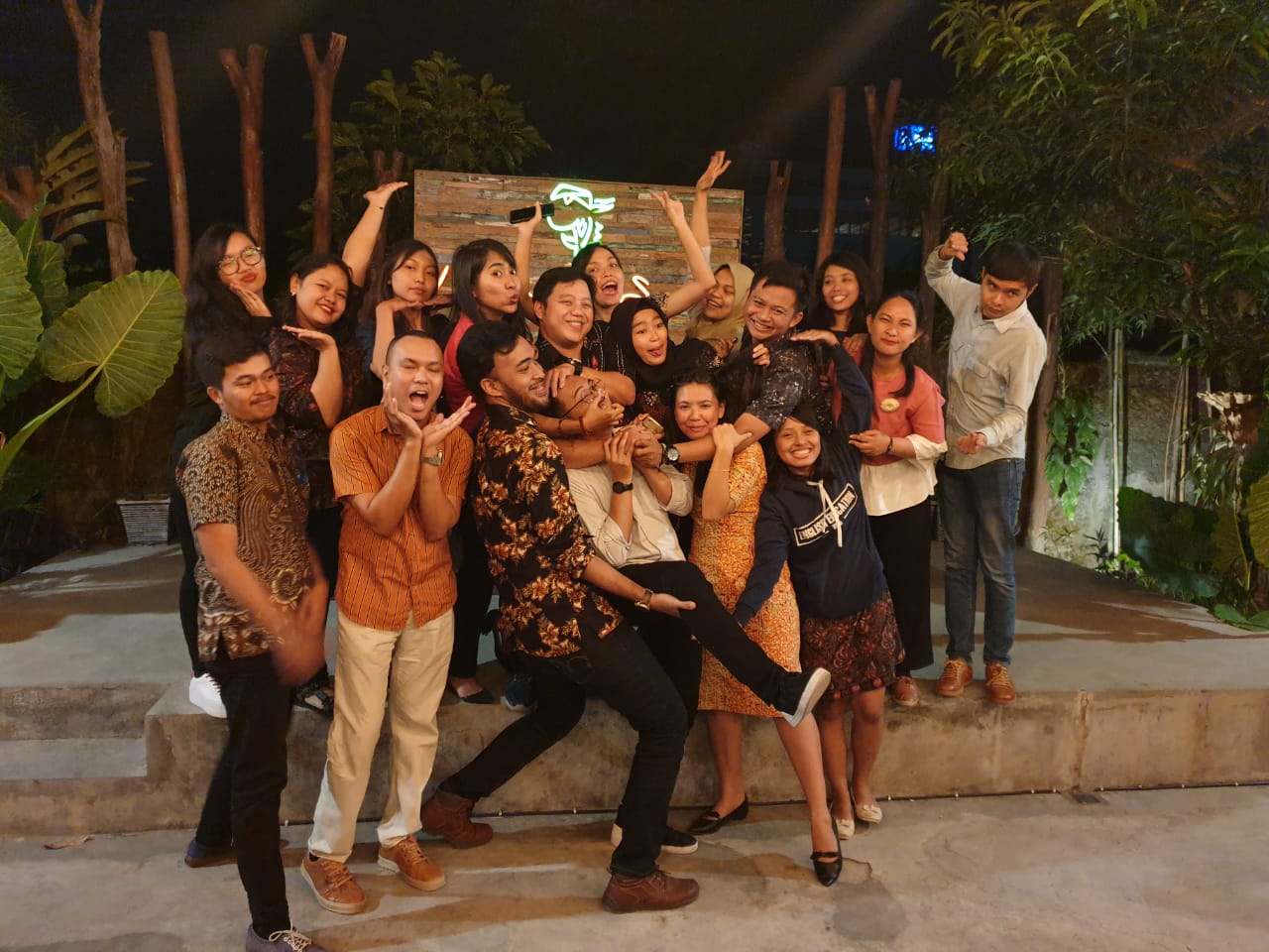 taking picture with Matius